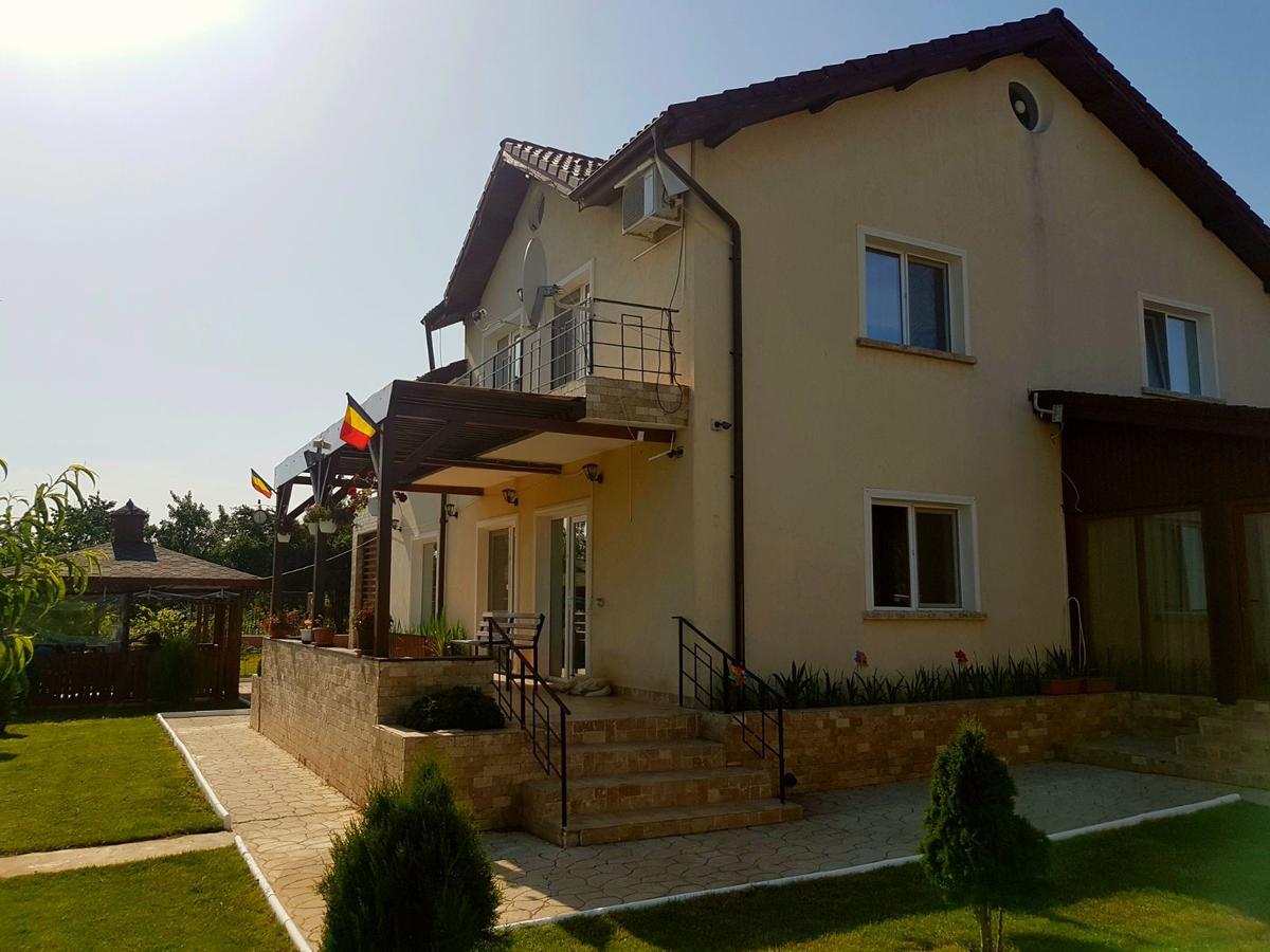 Nobless Villa Mereni  Exterior foto